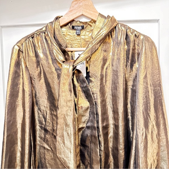 NWT Express Gold Metallic Blouse - Picture 4 of 7